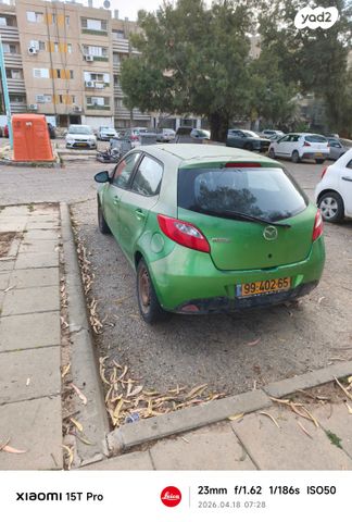 מודעת רכב מאזדה 2