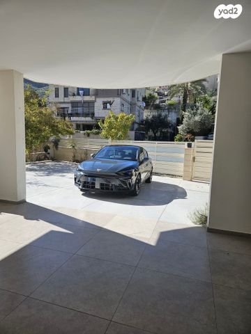 מודעת רכב קופרה לאון