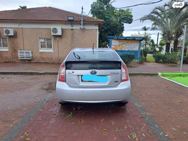 מודעת רכב טויוטה פריוס