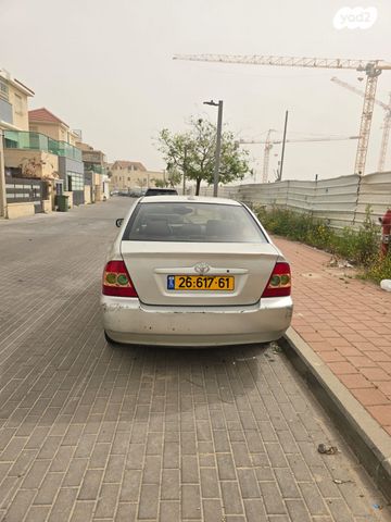 מודעת רכב טויוטה קורולה