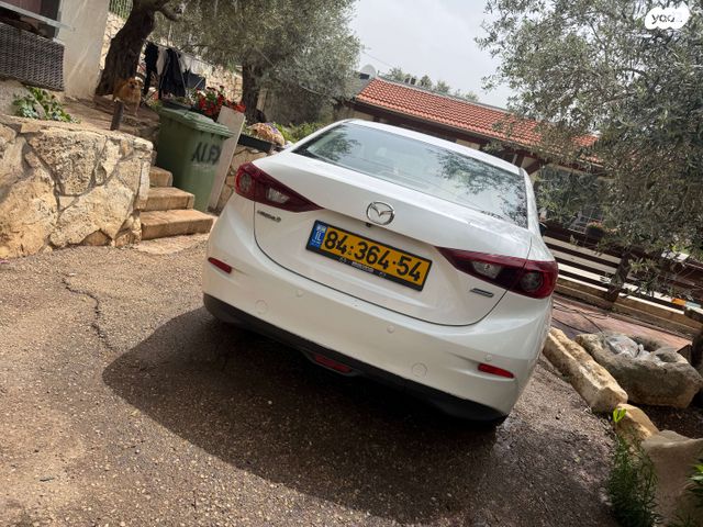מודעת רכב מאזדה 3