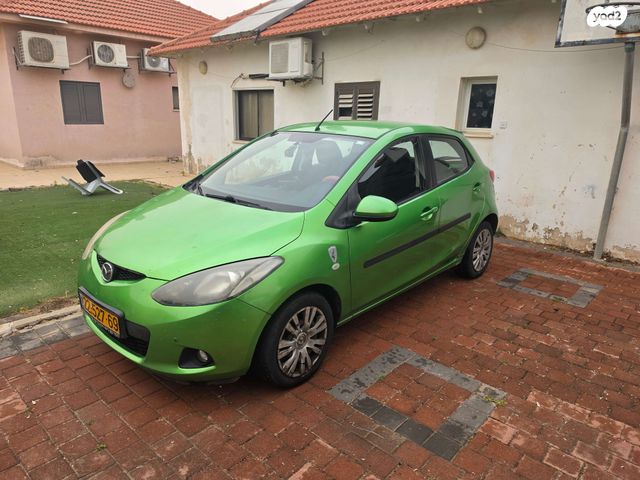 מודעת רכב מאזדה 2