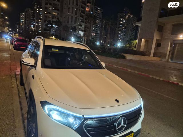 מודעת רכב מרצדס-בנץ EQB