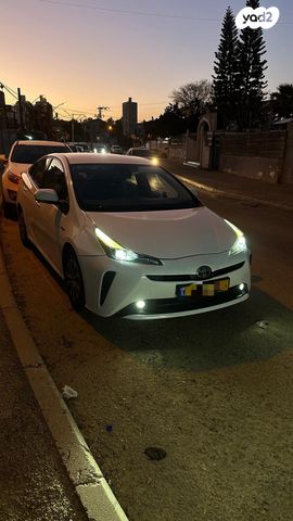 מודעת רכב טויוטה פריוס