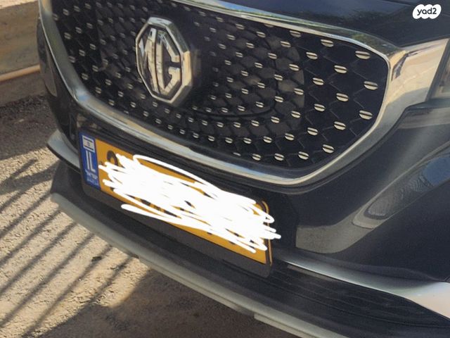 מודעת רכב אם ג'י ZS