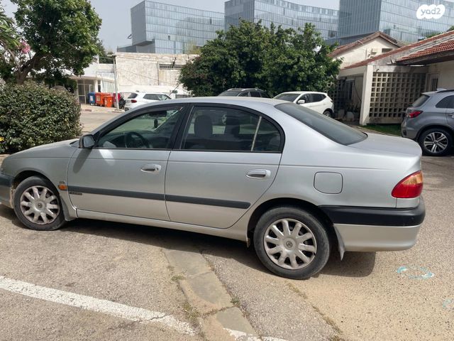 מודעת רכב טויוטה אוונסיס