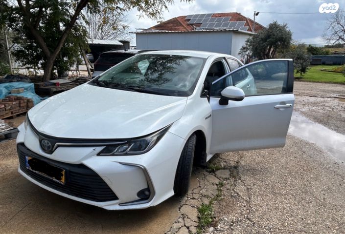 מודעת רכב טויוטה קורולה