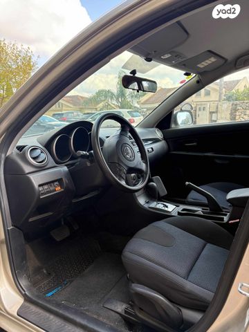 מודעת רכב מאזדה 3