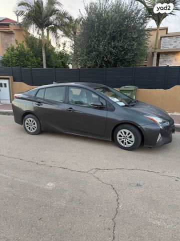 מודעת רכב טויוטה פריוס