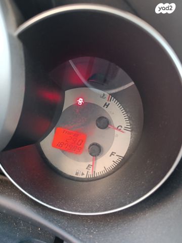 מודעת רכב מאזדה 3