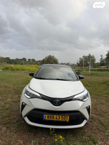 מודעת רכב טויוטה C-HR