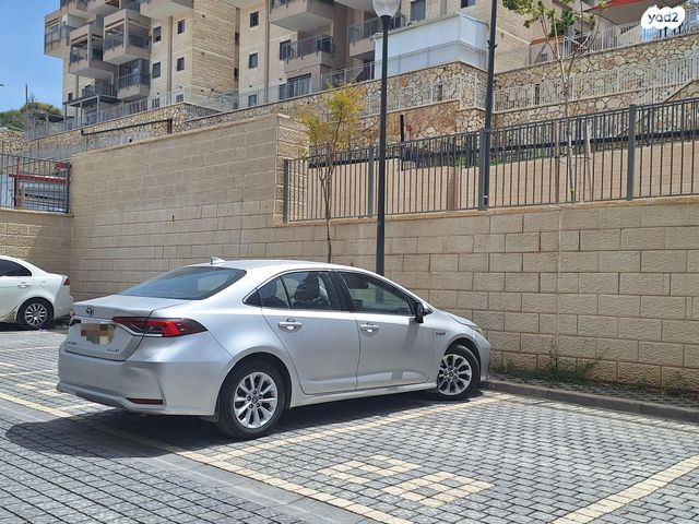 מודעת רכב טויוטה קורולה