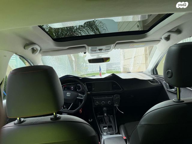 מודעת רכב סיאט לאון