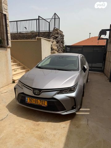 מודעת רכב טויוטה קורולה