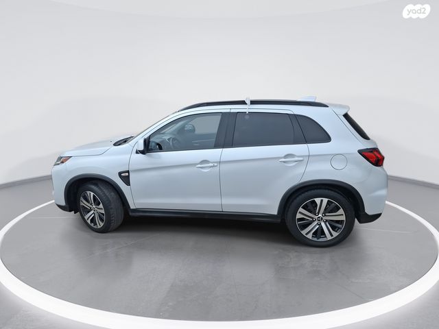 מודעת רכב מיצובישי ASX