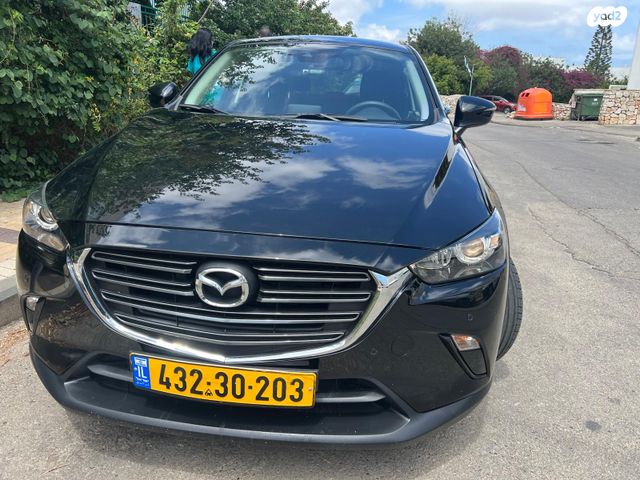 מודעת רכב מאזדה CX-3