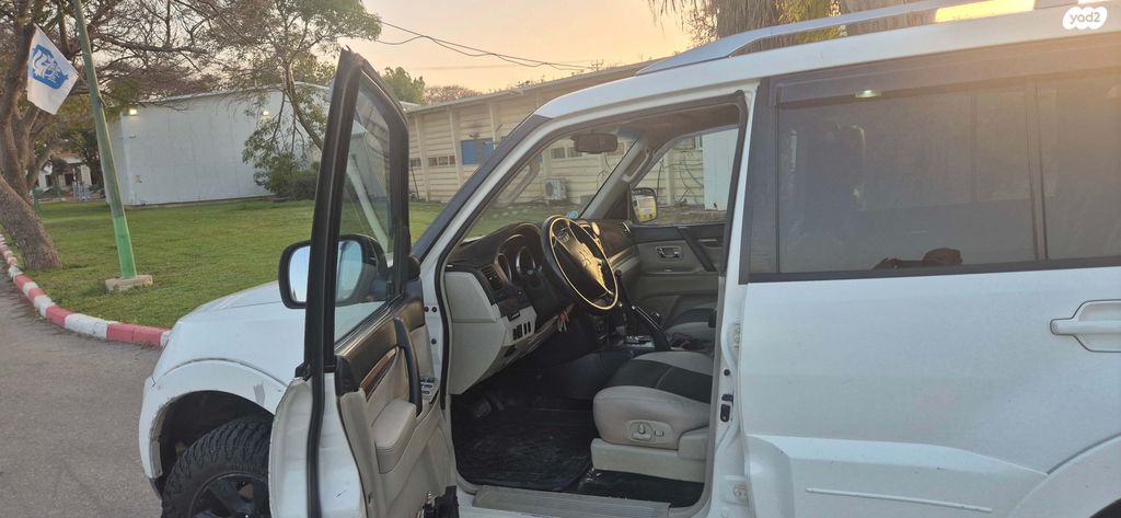 מודעת רכב מיצובישי פג'רו