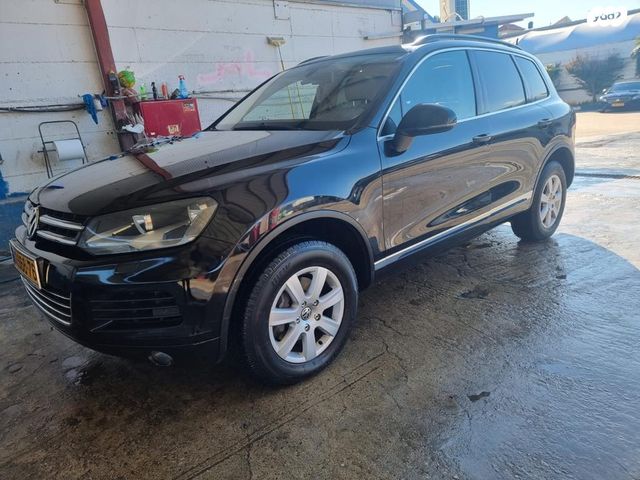 מודעת רכב פולקסווגן טוארג