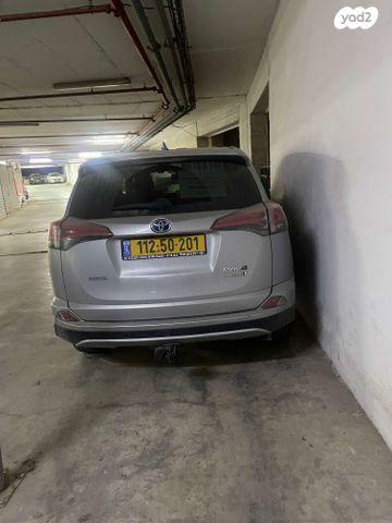 מודעת רכב טויוטה RAV4