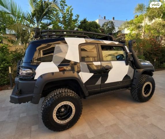 מודעת רכב טויוטה FJ קרוזר