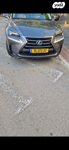 מודעת רכב לקסוס NX