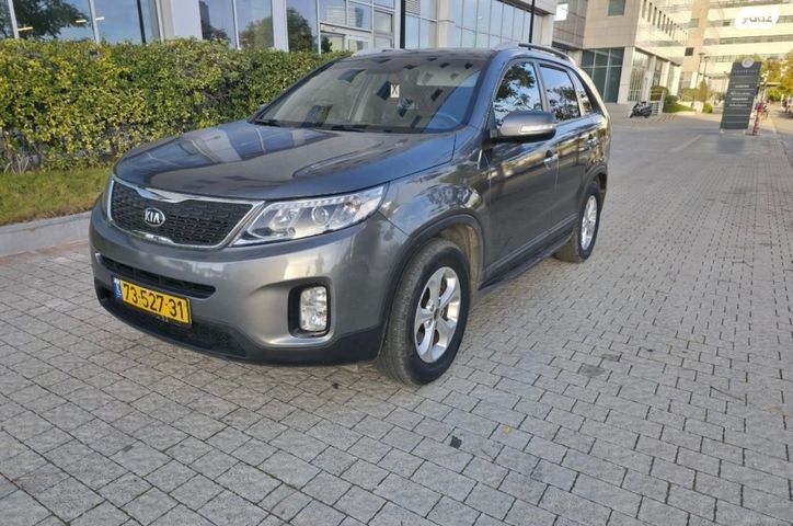 מודעת רכב קיה סורנטו