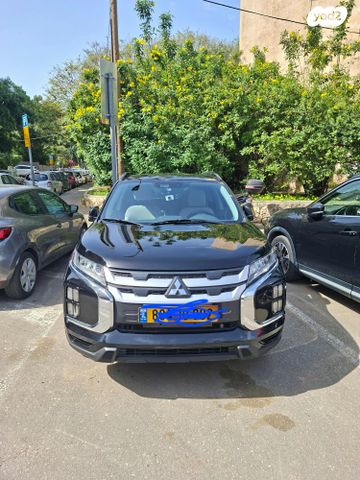 מודעת רכב מיצובישי ASX