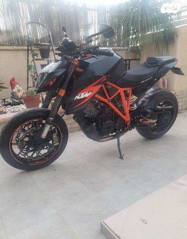 מודעת רכב KTM Naked Super Duke 1290R