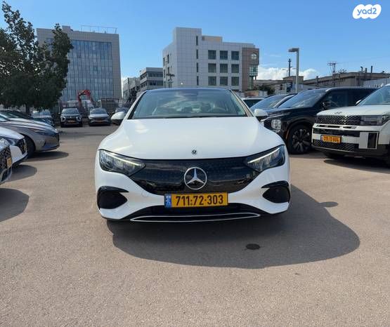 מודעת רכב מרצדס-בנץ EQE