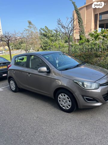 מודעת רכב יונדאי i20