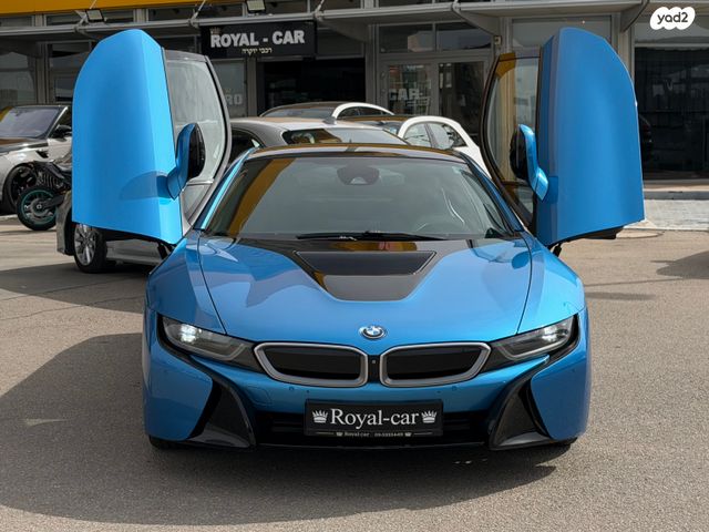 מודעת רכב ב מ וו i8