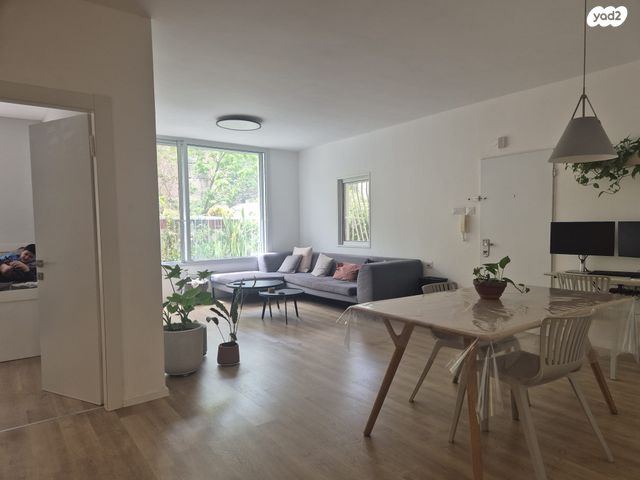 ארלוזורוב 17