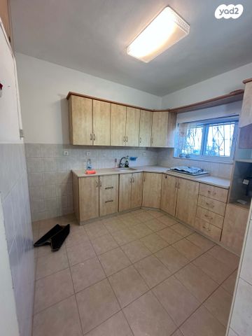 אברהם שלום יהודה 23