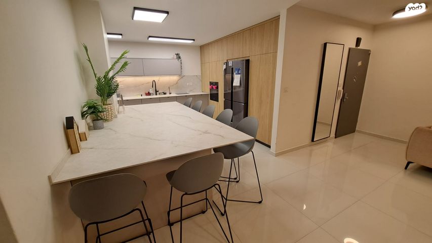 שדרות רוטשילד 25