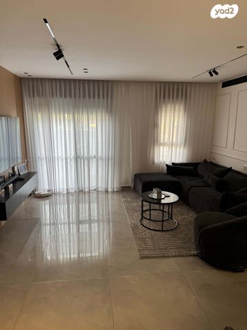 שדרות האלונים 3