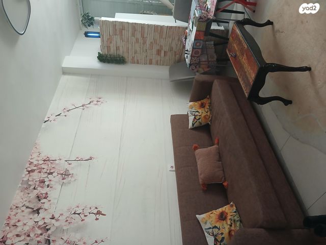 קהילת סלונים 4