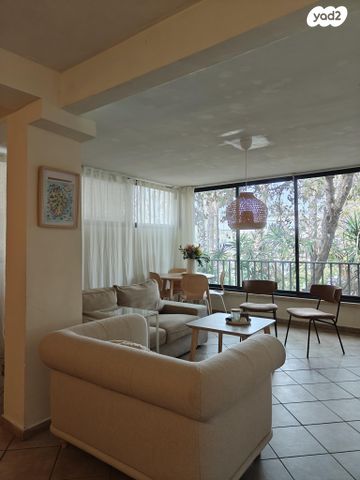 יצחק אלחנן 8