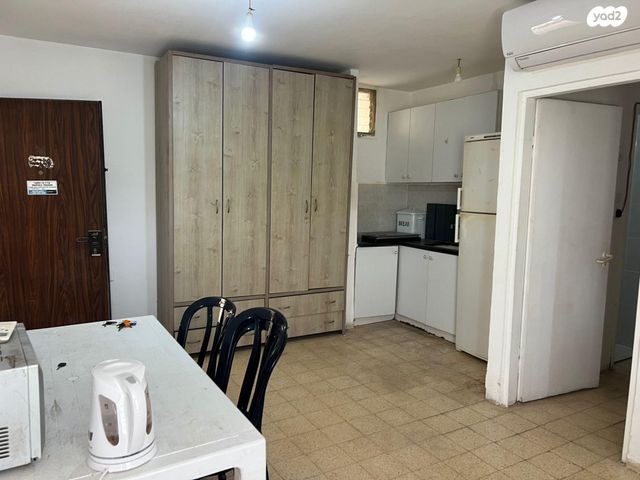 אסתר המלכה 22