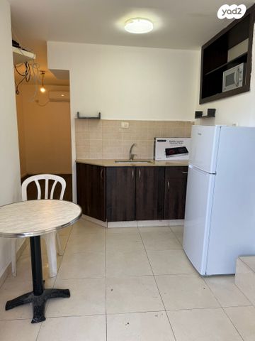 דרך רזיאל 21