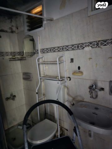 נסים איסקוב 19