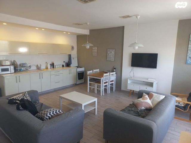 הנשיא הראשון 23