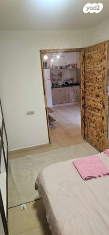 שדרות התמרים 240