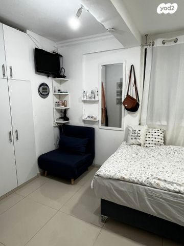 גיורא יוספטל 23