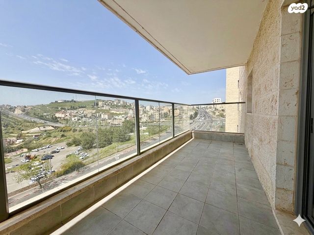 פרופ' יום טוב עסיס 