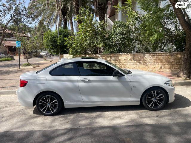 מודעת רכב ב מ וו סדרה 2