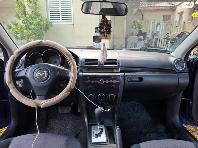 מודעת רכב מאזדה 3