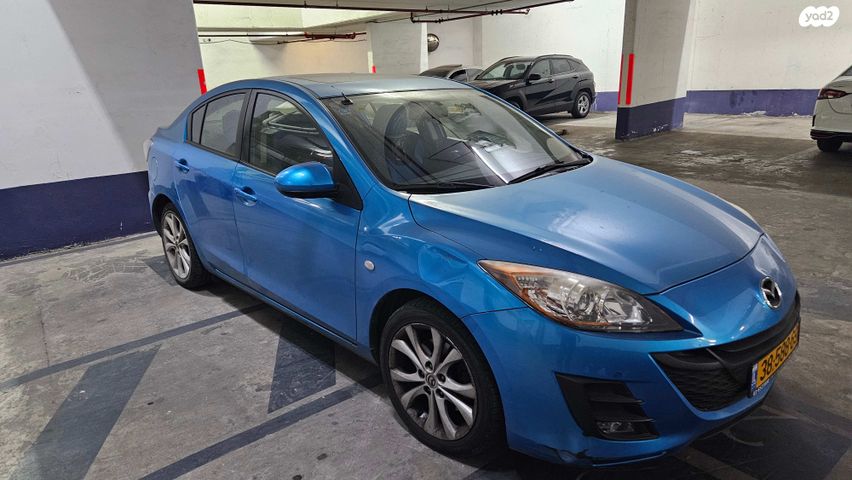 מודעת רכב מאזדה 3