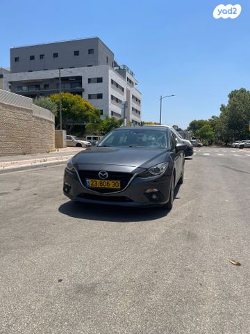 מודעת רכב מאזדה 3