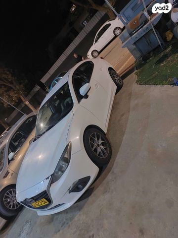 מודעת רכב מאזדה 3