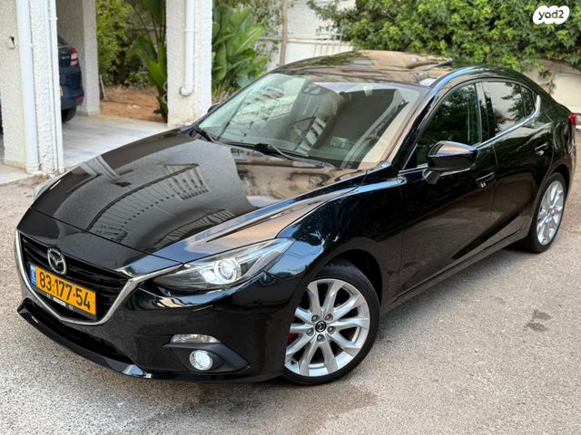 מודעת רכב מאזדה 3